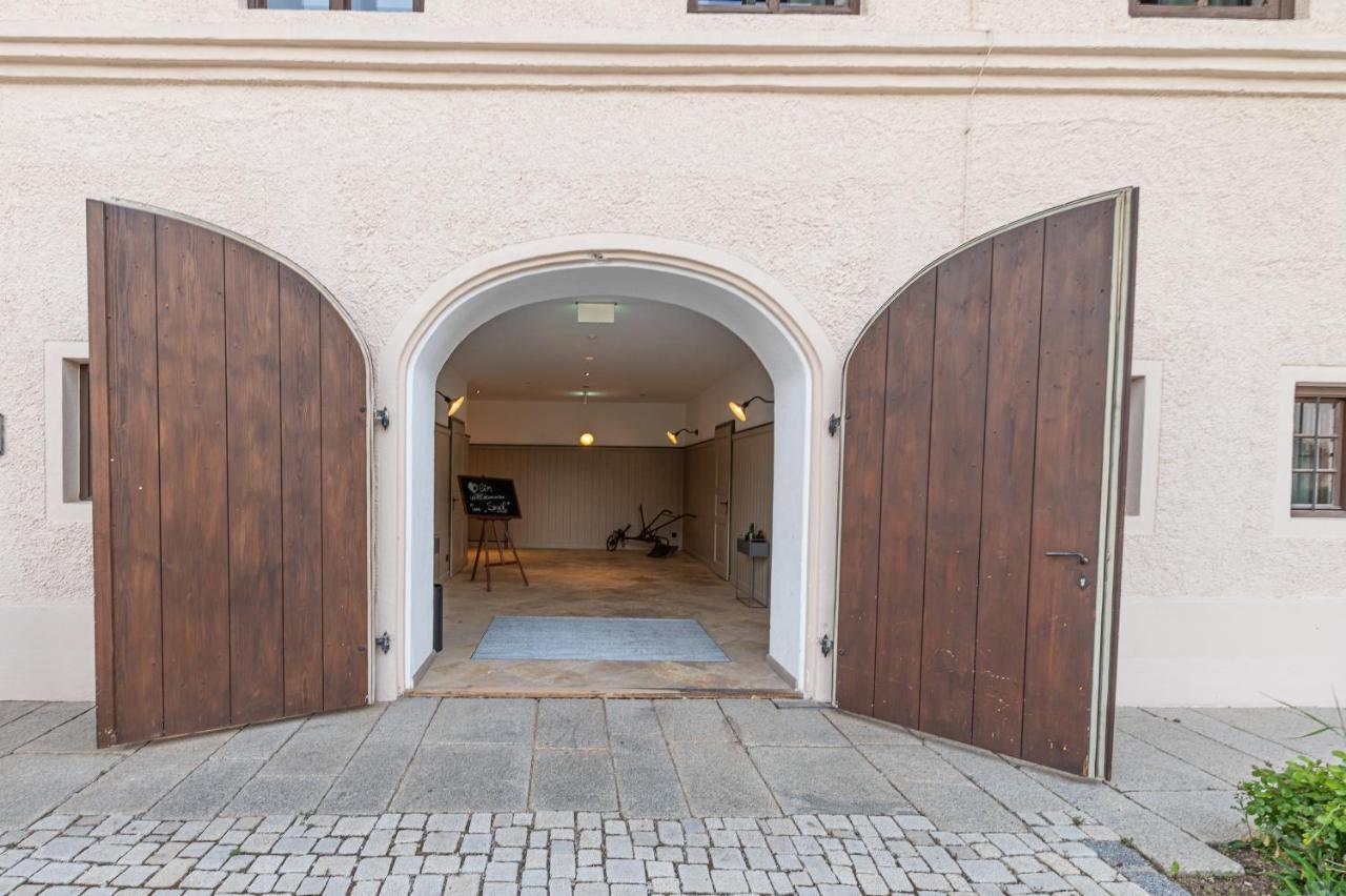 Landhotel Alte Zollstation- Historical Building Pittenhart Exterior photo
